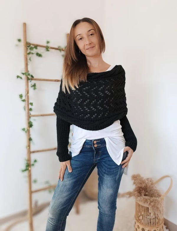 CozyDrape™ | Knitted Wrap Scarf with Sleeves