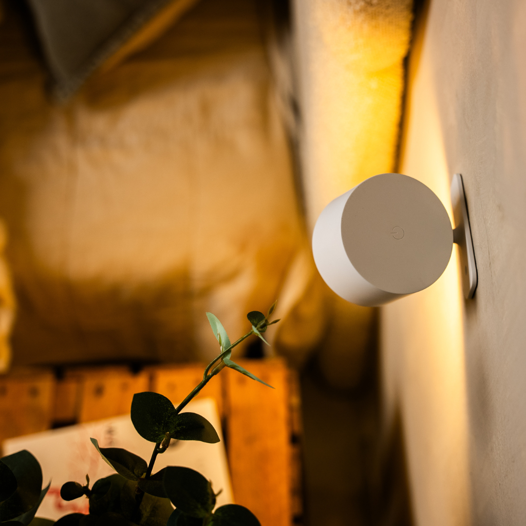 LumiPivot™ Adjustable Wireless Wall Light